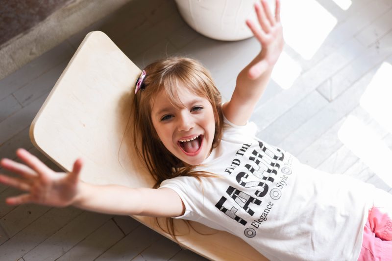 balance board kids 1.jpg