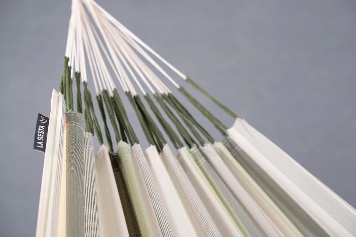 brisa hammock montage.webp