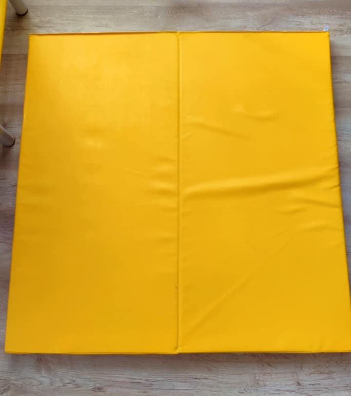 gymnastic mattress 100x100x10cm 2 piece Comet31