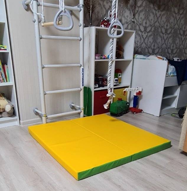 gymnastic mattress 100x100x10cm 2 piece Comet78