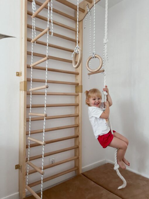 monkey bars kids (11)